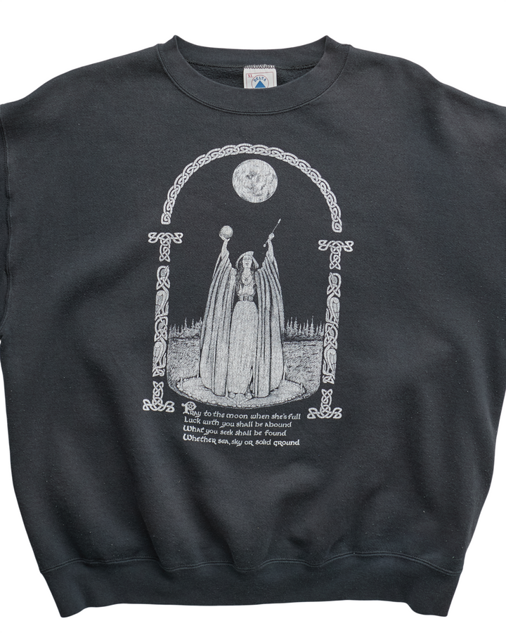(XL) 90s Pray To The Moon Delta Sweatshirt