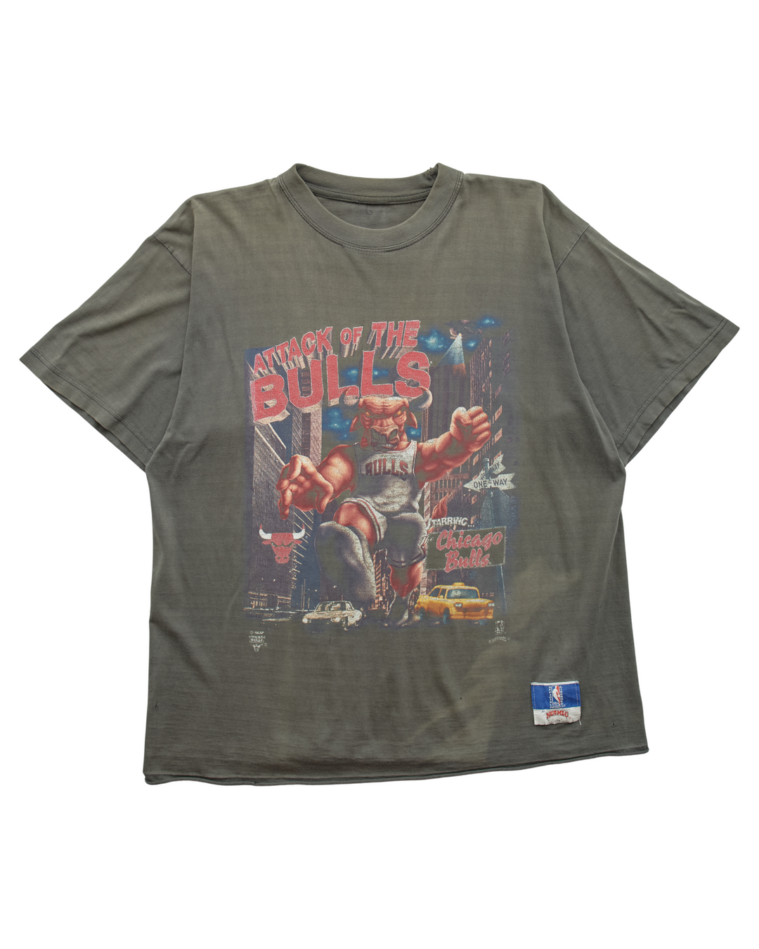 (M) 90s Chicago Bulls Nutmeg Mills T-Shirt