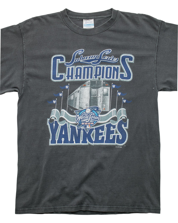 (M) 2000 New York Yankees Santee Sweatshirt