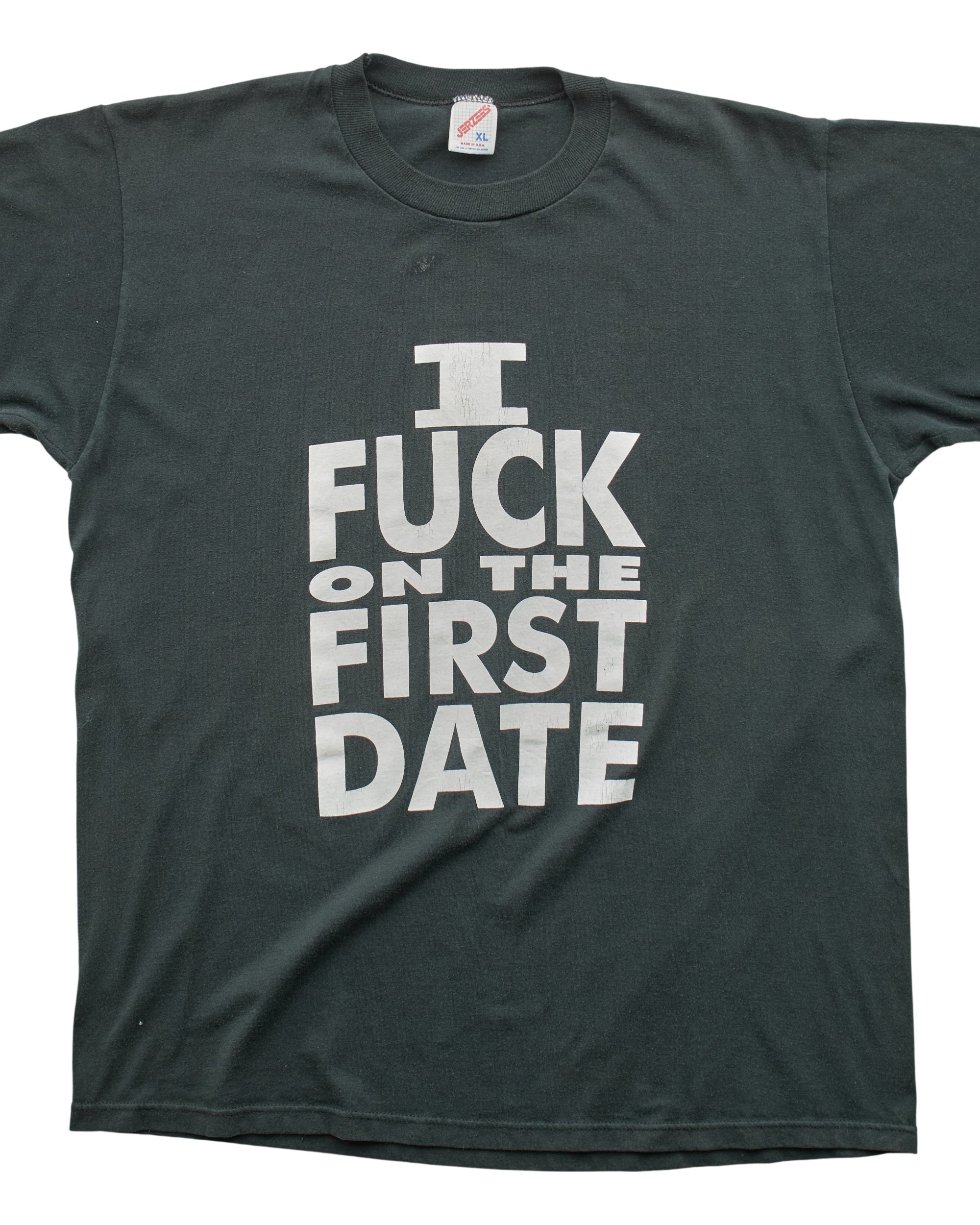 (M) 90s I Fuck On The First Date Jerzees T-Shirt