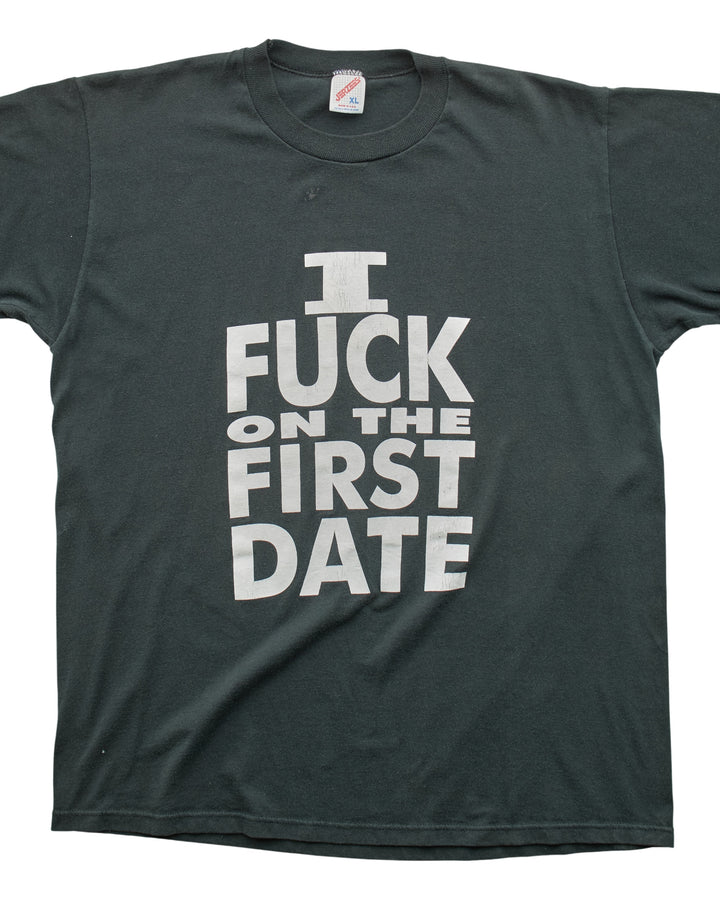(M) 90s I Fuck On The First Date Jerzees T-Shirt