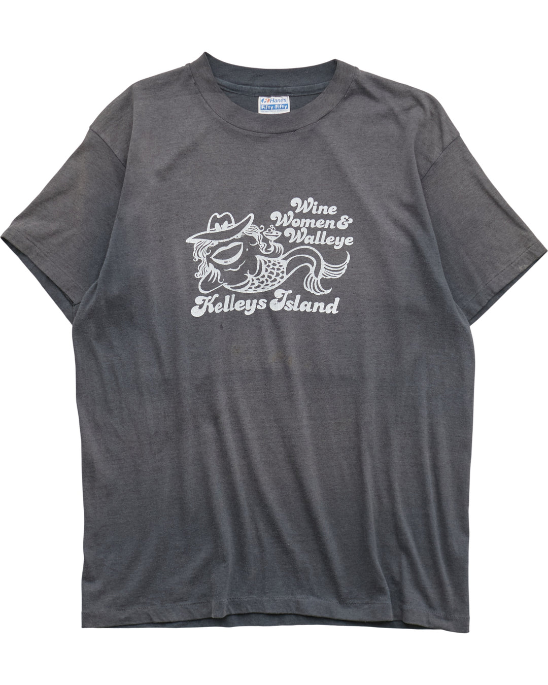 (M) 90s Wine Women & Walleye Hanes T-Shirt